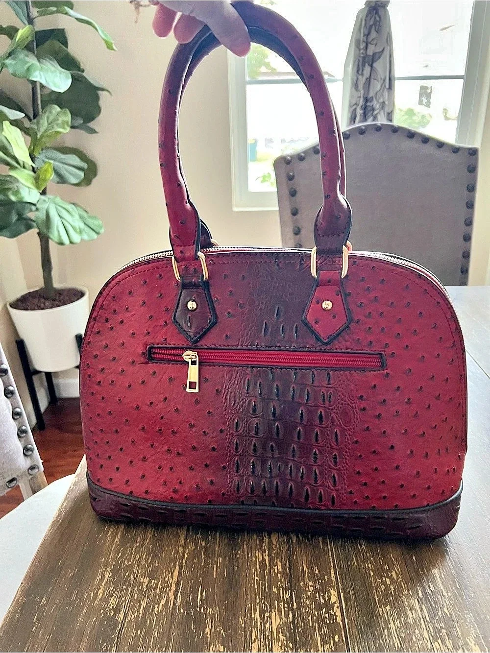 N/A 🍷 burgundy